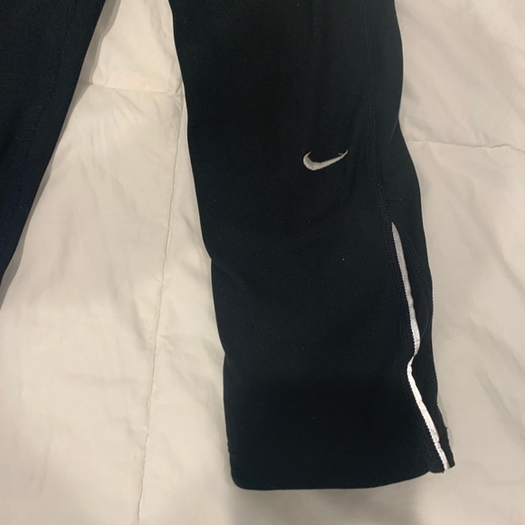 NIKE BLACK Dri Fit workout Capri size small - Picture 6 of 6